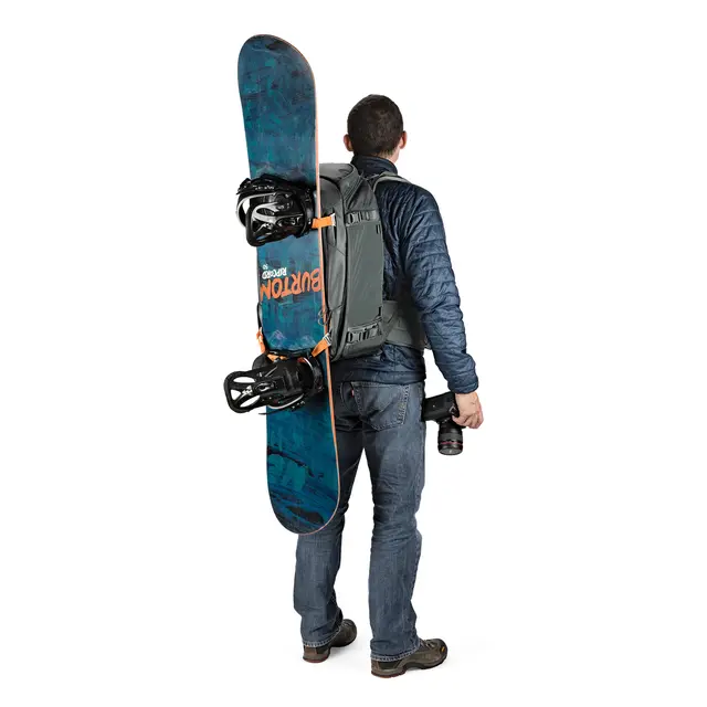Lowepro Whistler BP 450 AW II GL Fotoryggsekk  31x24x58 cm 