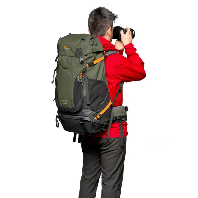 Lowepro PhotoSport PRO 55L AW IV M-L Tursekk med kamerainsert. Lang rygg 