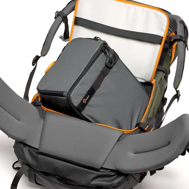 Lowepro PhotoSport PRO 70L AW IV M-L Tursekk med kamerainsert. Lang rygg 