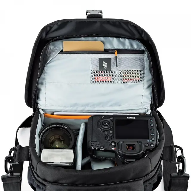 Lowepro Nova 180 AW II Skulder bag 25,5 x 15 x 19,5 cm 