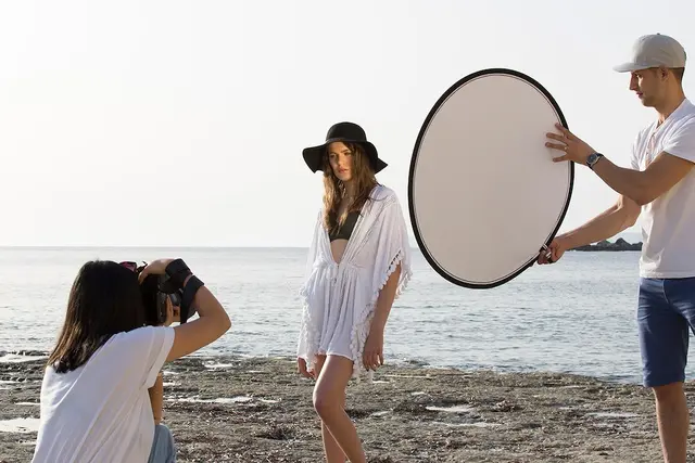 Lastolite | Manfrotto Collapsible Reflector 75cm