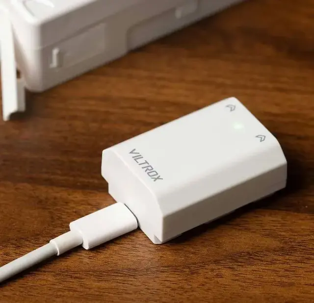 Viltrox Battery TNP-FZ100 USB-C port Batteri til Sony 2400 Mah USB-C lader 