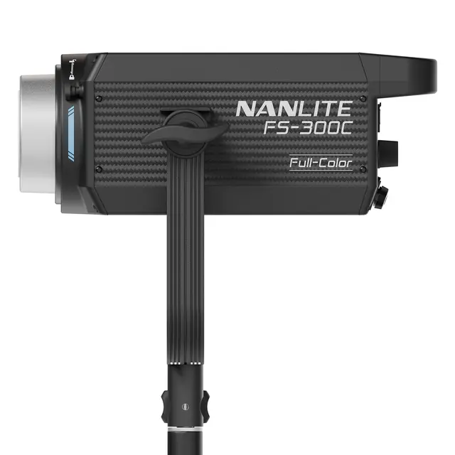 Nanlite FS-300C LED RGBW Spot Light 2700-7500K. LED lampe, strømdrevet, 350W 