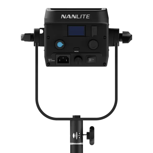 Nanlite FS-300C LED RGBW Spot Light 2700-7500K. LED lampe, strømdrevet, 350W 