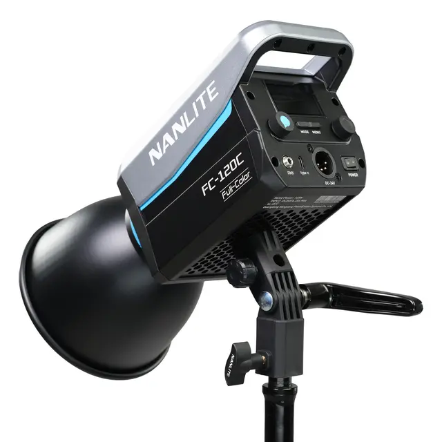 Nanlite FC-120C LED Full Color Spot Ligh 2700-7500K. COB LED lys FM Mount 