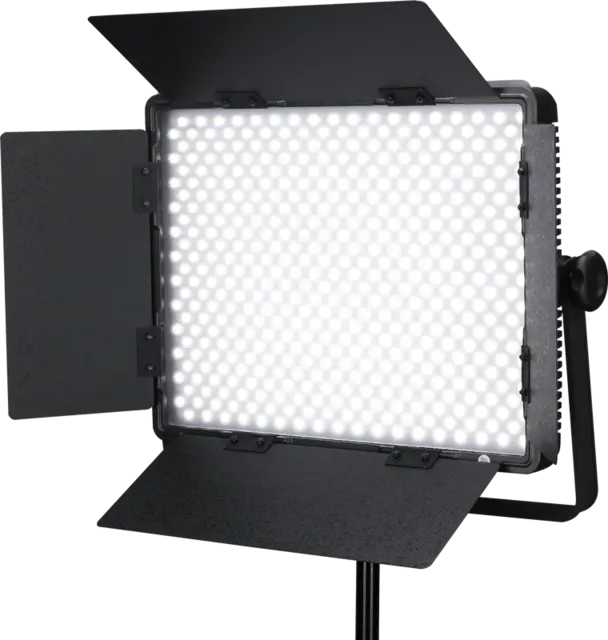 Nanlite 2 Light Kit 900CSA w/Carry Case & Light Stand 