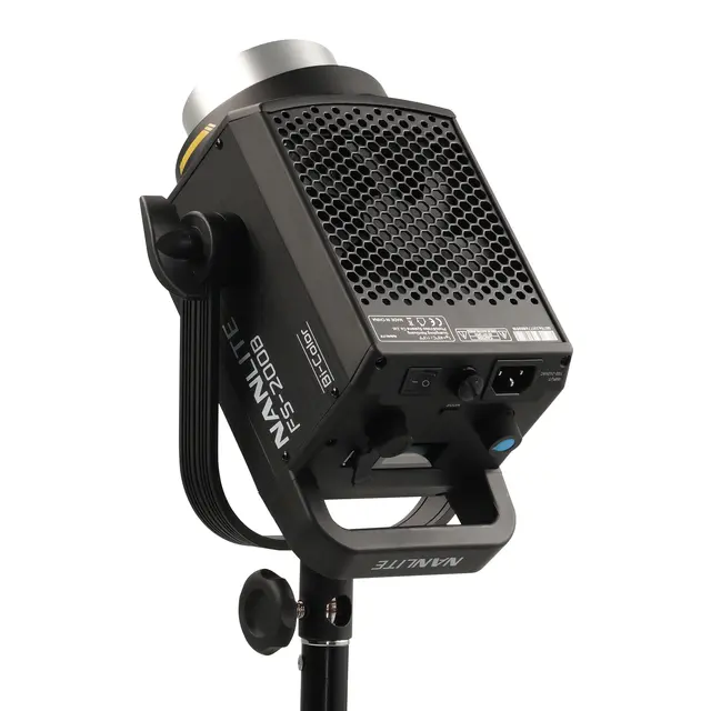 Nanlite FS-200B Bi-Color LED Spot Light 2700K-6500K LED lampe, strømdrevet 185W 