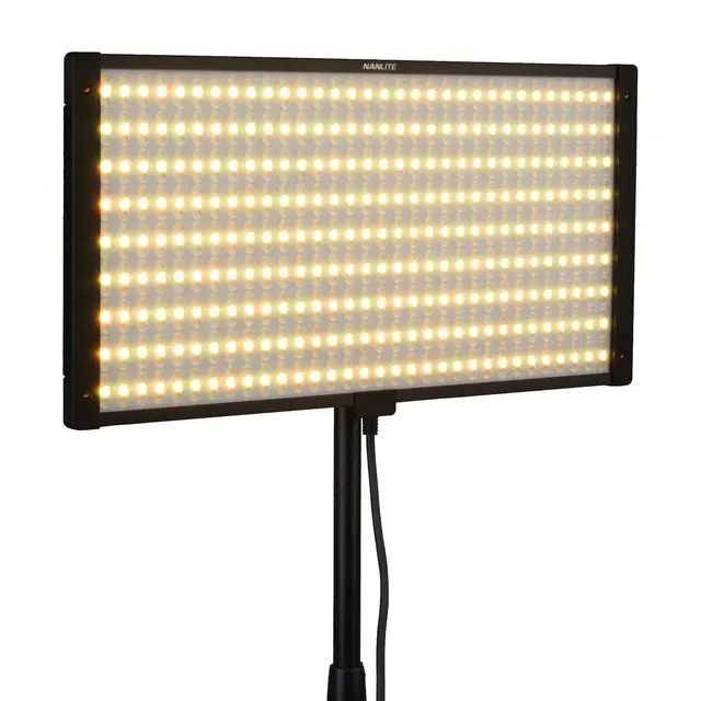 Nanlite PavoSlim 120C RGBWW LED Panel 150W. 2700-7500K tr. 60x30 cm 