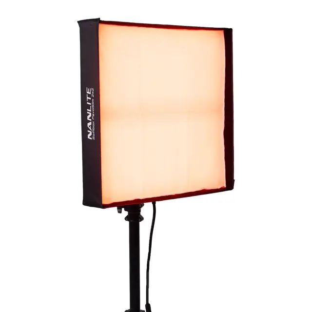 Nanlite PavoSlim 240C RGBWW LED Panel Størrelse 60x60 cm 
