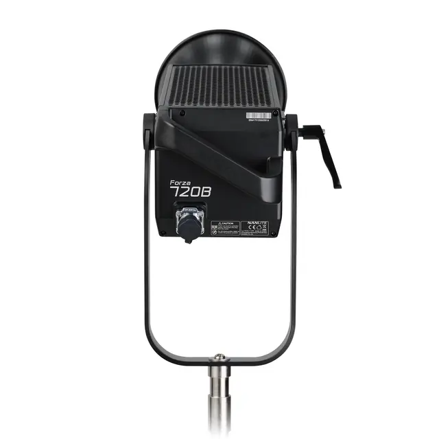 Nanlite Forza 720B Led Spot Light Bi-color 2700-6500K Med trillekoffert 