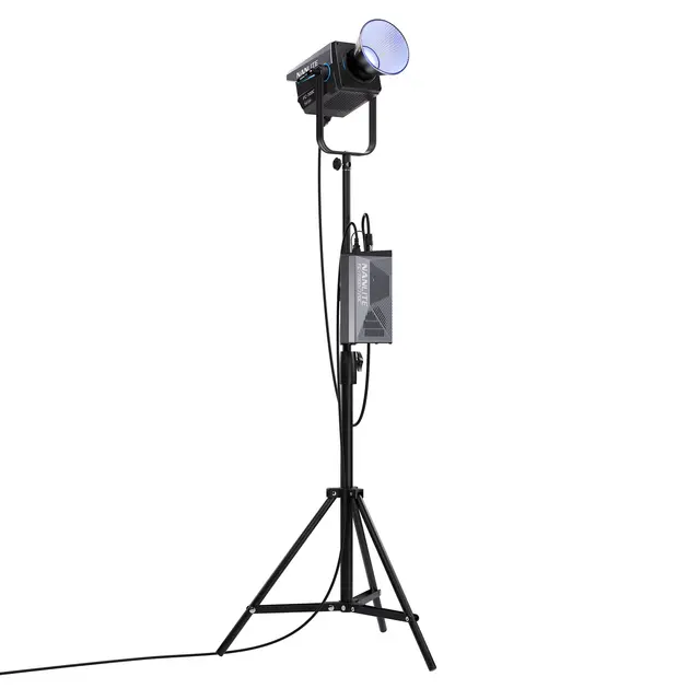 Nanlite FC-720C LED RGBW Spot Light 2400-12 000K. DMX/RDM. 750W 