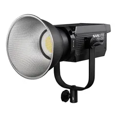 Nanlite FS-150 LED 3 light Kit w/Stand 3 x LED lampe, reflektor, transportveske