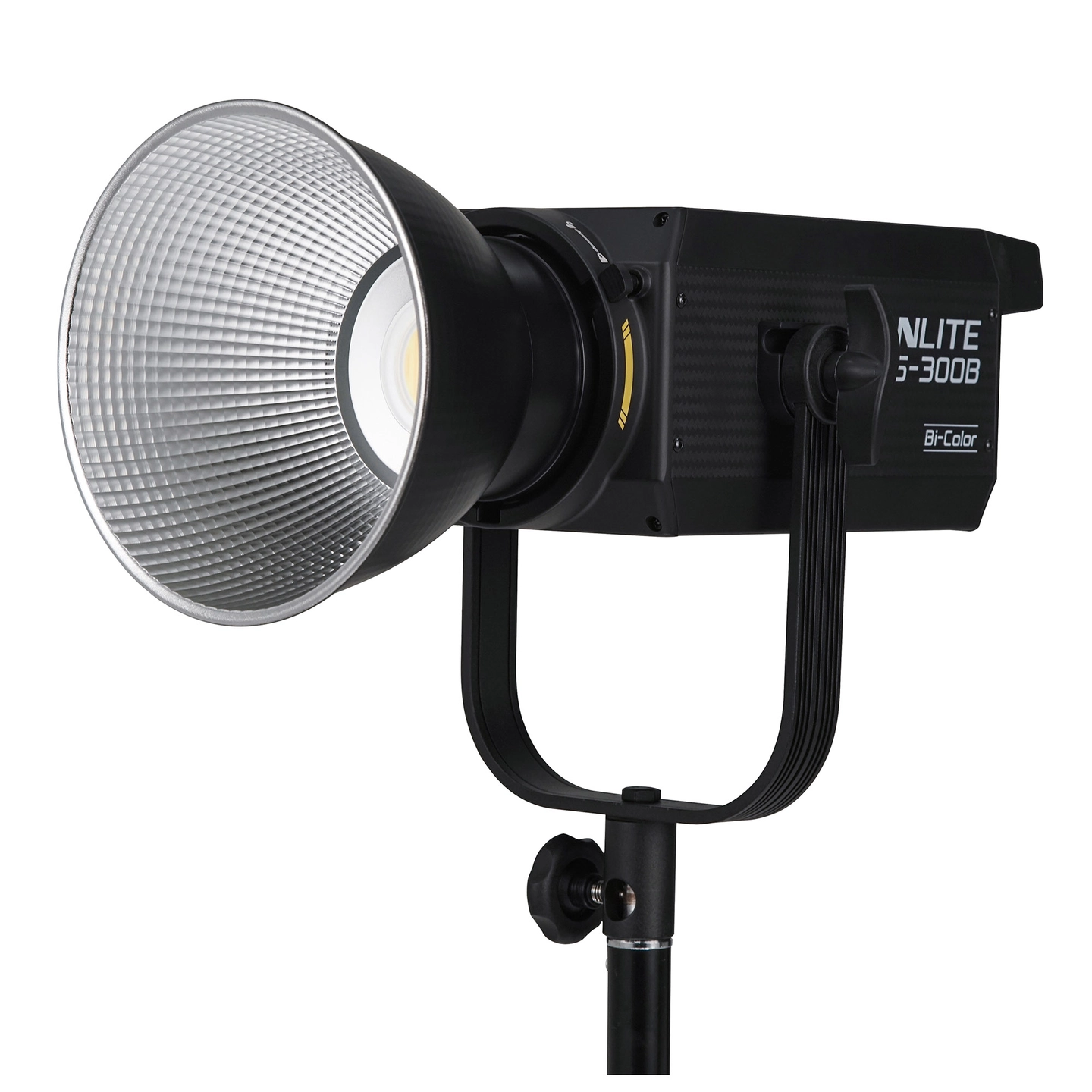 Nanlite FS-300B LED Bi-color Spot Light 2700-6500K. LED lampe, 350W Bowens Mount