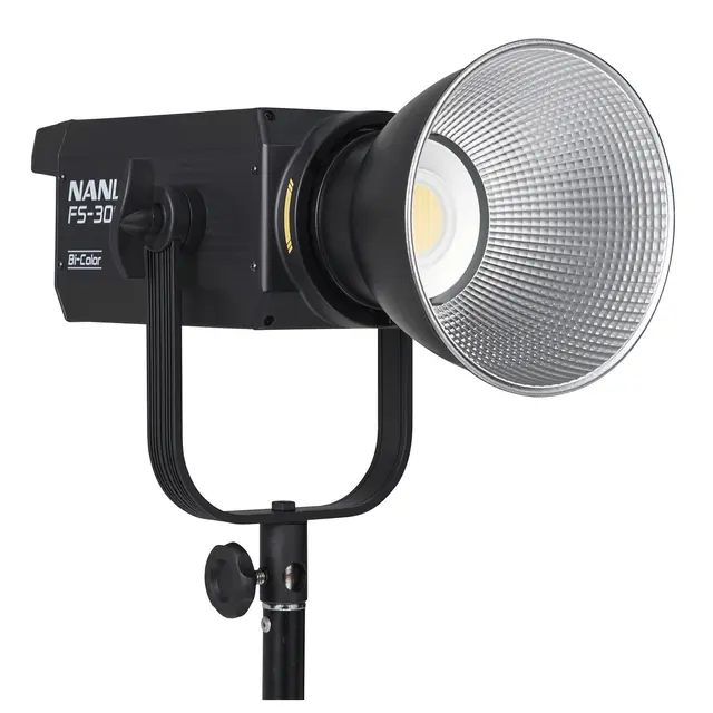 Nanlite FS-300B LED Bi-color Spot Light 2700-6500K. LED lampe, strømdrevet, 350W 
