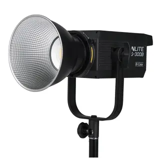 Nanlite FS-300B LED Bi-color 2-Light Kit 2700-6500K. LED lampe, str&#248;mdrevet