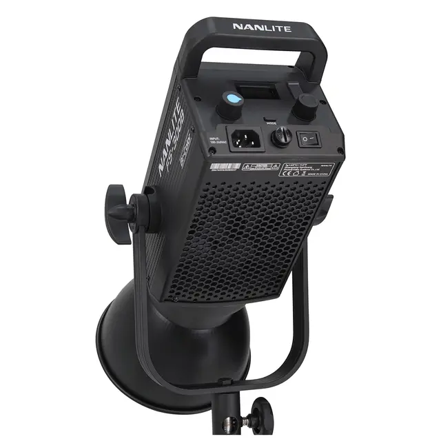 Nanlite FS-300B LED Bi-color Spot Light 2700-6500K. LED lampe, strømdrevet, 350W 