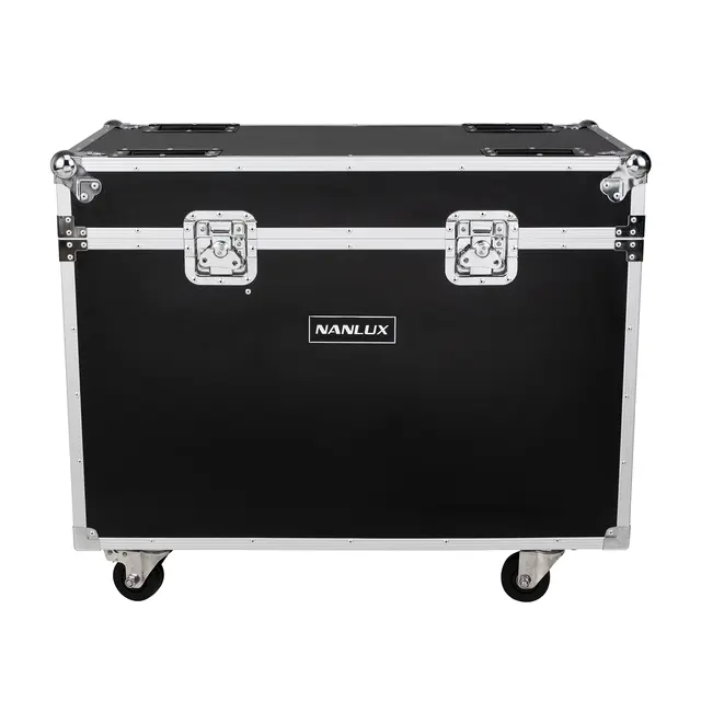 Nanlux Evoke 1200 og FL35 Flightcase Kasse for lampe og fresnell 