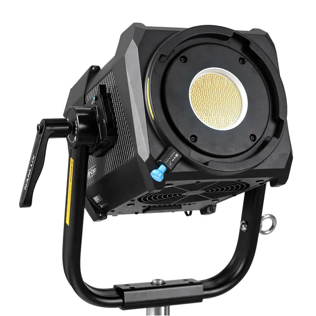 Nanlux Evoke 1200B Spot Light LED Lampe 12000W 2700K-6500K Med Trillekoffert 