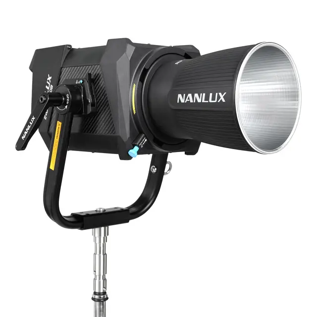 Nanlux Evoke 1200B Spot Light LED lampe og Flight Case 