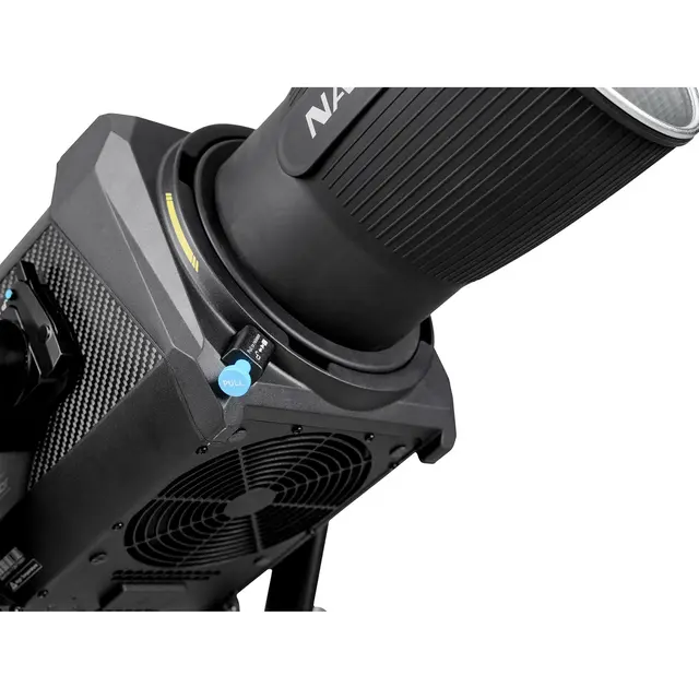 Nanlux Evoke 1200B Spot Light LED lampe og Flight Case 
