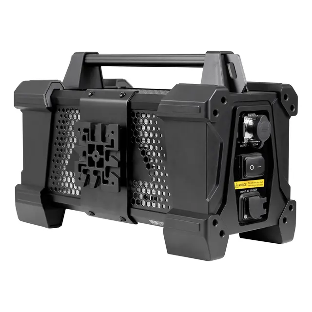 Nanlux Evoke 1200B Spot Light LED lampe og Flight Case 