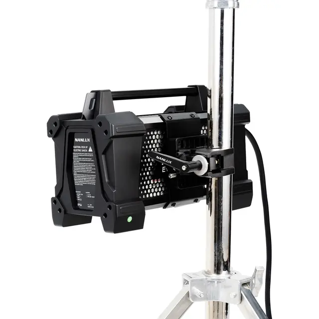 Nanlux Evoke 1200B Spot Light LED lampe og Flight Case 