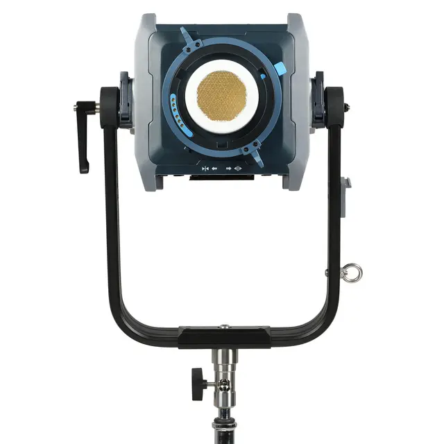 Nanlux Evoke 600C Full-Color Spot Light 600W. 1000-20 000K 