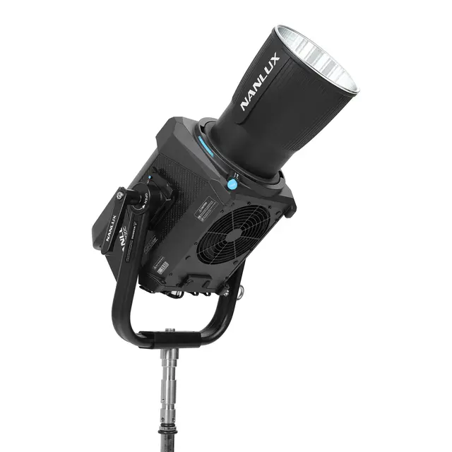 Nanlux Evoke 900C Spot Light m/FL-35YK Med Flight Case 
