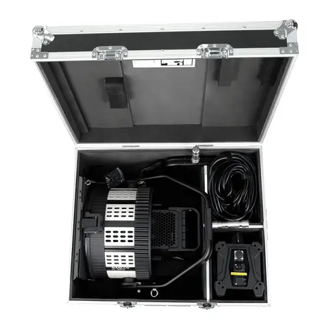 Nanlux Evoke 900C Spot Light m/FL-35YK Med Flight Case