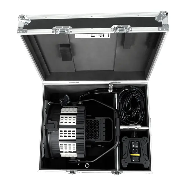 Nanlux Evoke 900C Spot Light m/FL-35YK Med Flight Case 