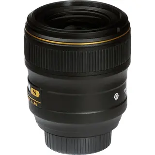 Nikon AF-S Nikkor 35mm f/1.4G Lyssterk vidvinkel. FX format