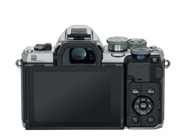 Olympus OM-D E-M10 IV kamerahus Sølv 