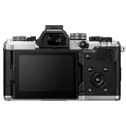 OM SYSTEM OM-3 med 12-45mm f/4.0 PRO Silver