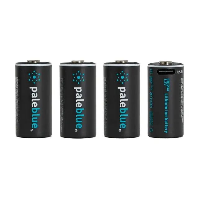 Pale Blue CR123 Oppladbare Batterier 4-pack med USB-C ladekabel 