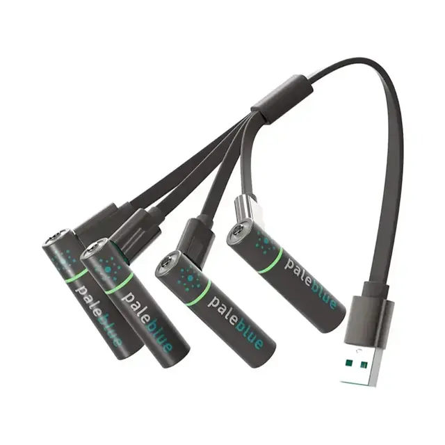 Pale Blue Sustainability Kit 8xAA/8xAAA Oppladbare batterier. m/USB-C ladekabler 