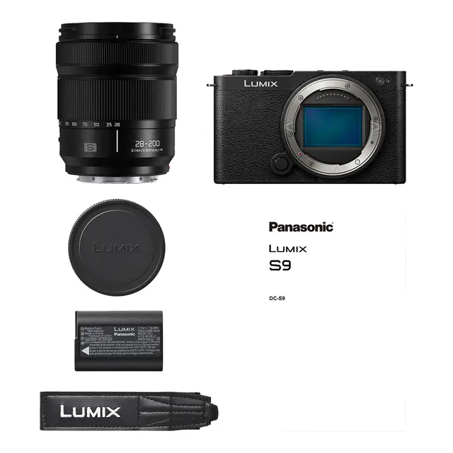 Panasonic Lumix S9 Jet Black Kit Med 28-200mm f/4-7.1 Macro 