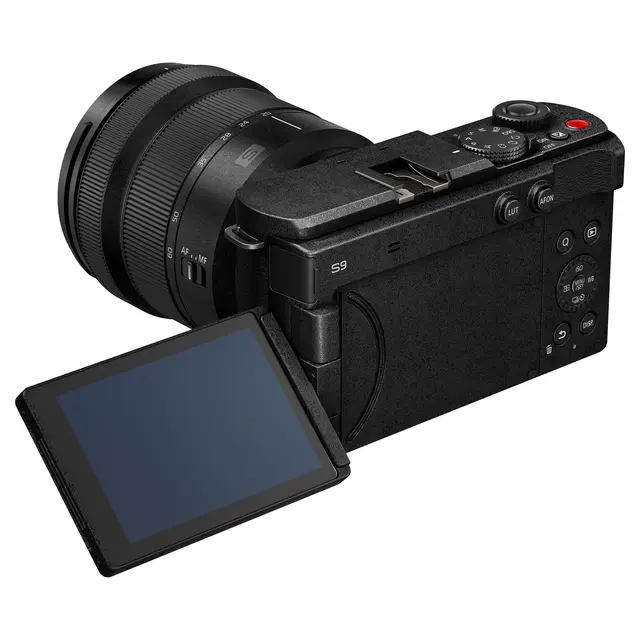 Panasonic Lumix S9 Jet Black Kit Med 20-60mm f/3.5-5.6 