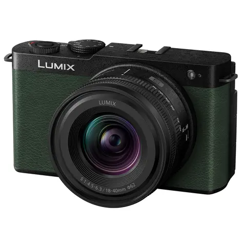 Panasonic Lumix S9 Dark Olive Kit Med Lumix S 18-40mm f/4.5-6.3