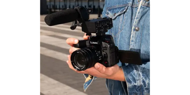 Panasonic DMW-XLR2 Hotshoe XLR unit For DC-GH7, S1 II serie, S5 II m.fl. 