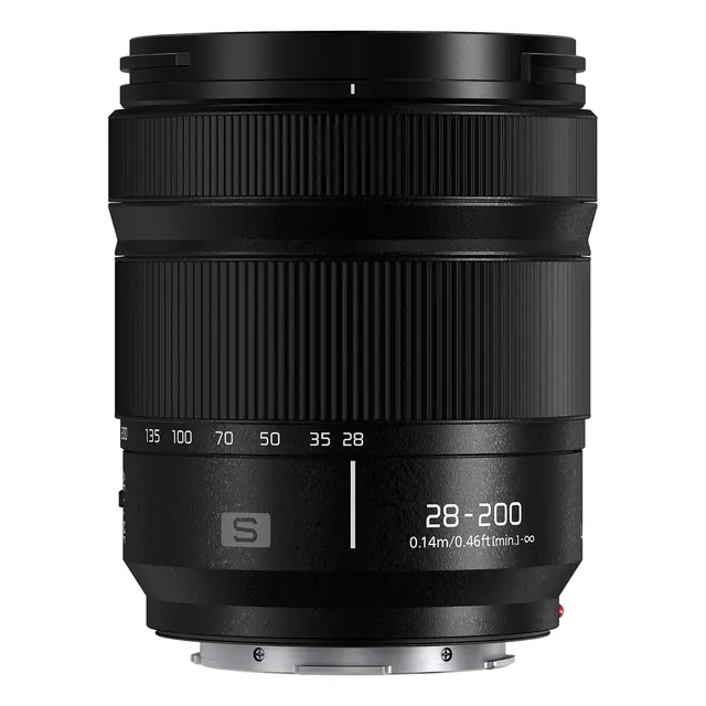 Panasonic Lumix S 28-200mm f/4-7.1 Macro 