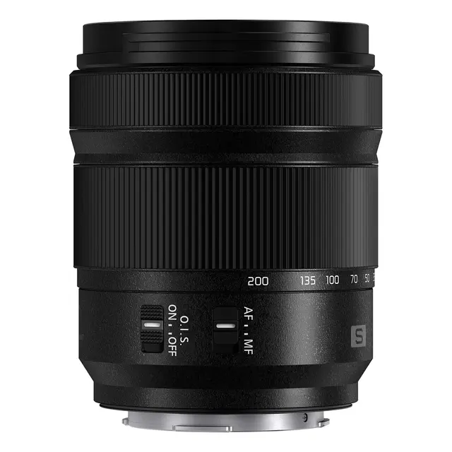 Panasonic Lumix S 28-200mm f/4-7.1 Macro 