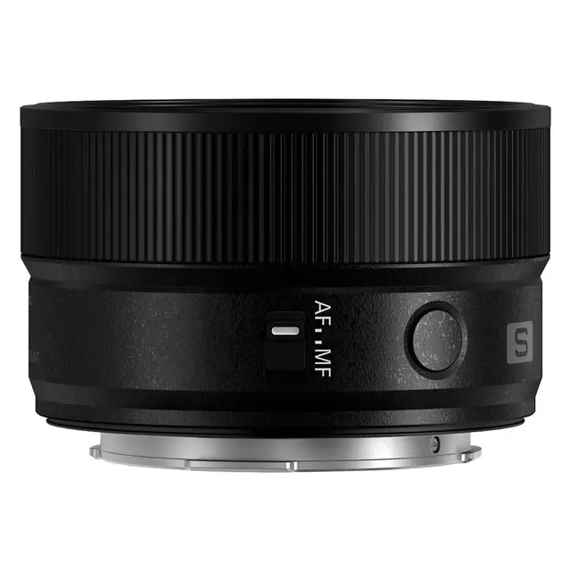 Panasonic Lumix S 40mm f/2.0 