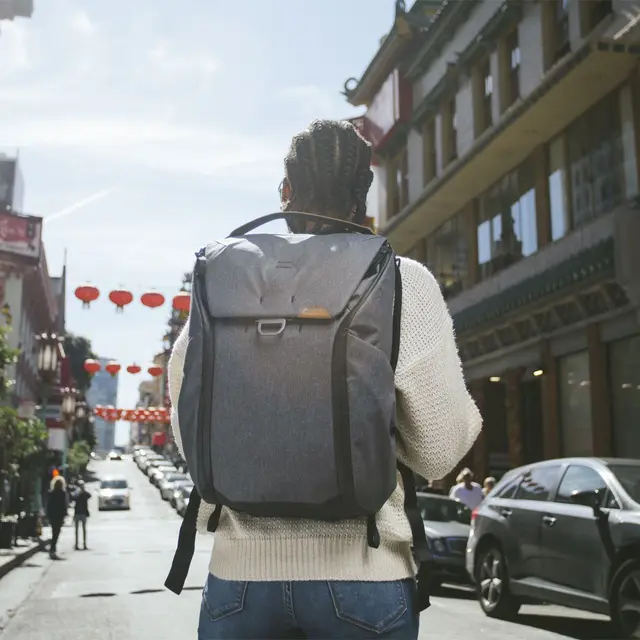 Peak Design Everyday Backpack V2 30L Fotoryggsekk. Farge Charcoal 