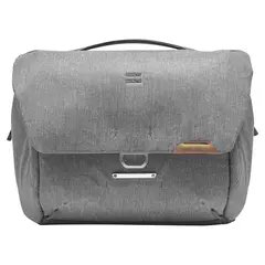 Peak Design Everyday Messenger v2 13L 13 Liter. Ash. Lys Gr&#229; fotobag