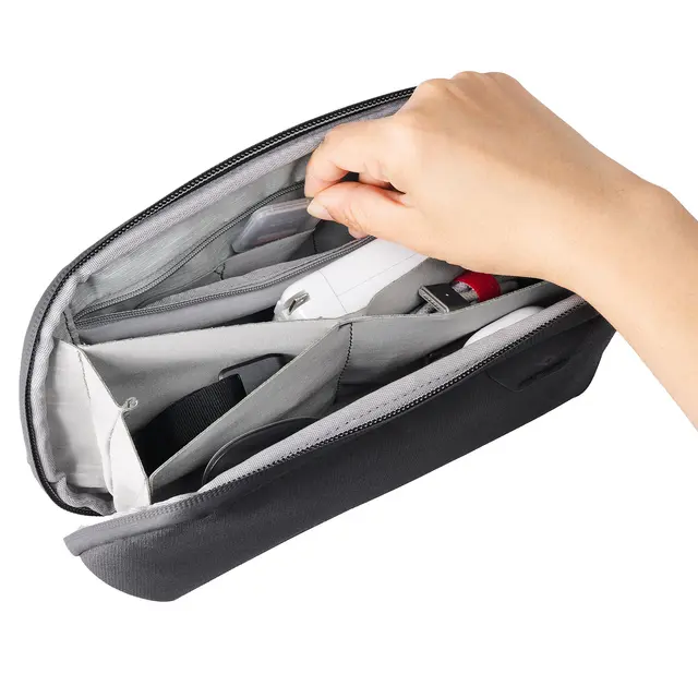 Peak Design Tech Pouch Black Small. Black 