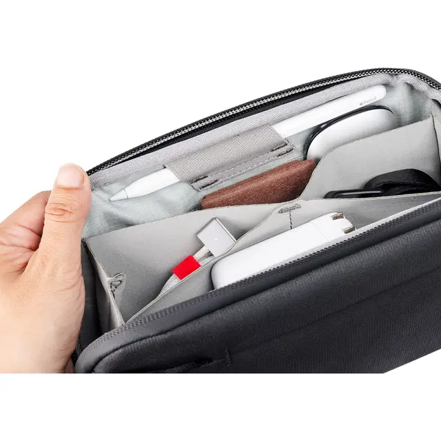 Peak Design Tech Pouch Black Small. Black 