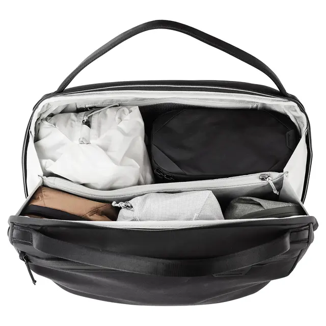 Peak Design Travel Weekender 25L w/Cube 25L. Black. w/Camera Cube (Small) 