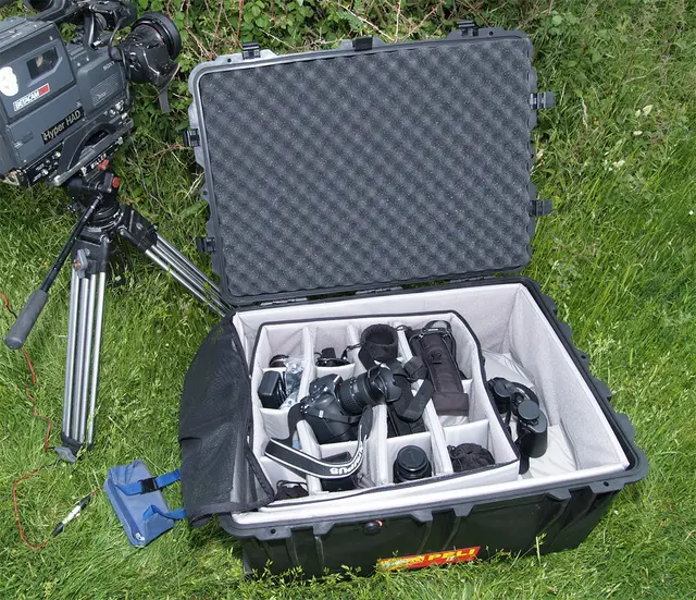 Peli™ 1630 Protector Case m/skillevegger Innv. mål: 703x533x394 mm 