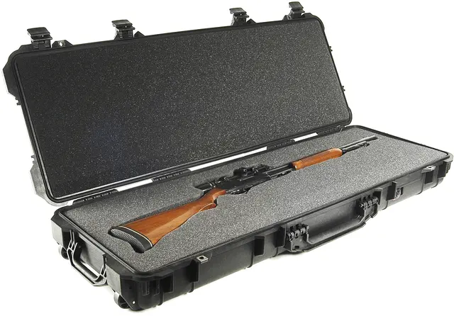 Peli™ 1720  Protector Case m/skum, sort Innv. mål: 1066x343x133 mm 