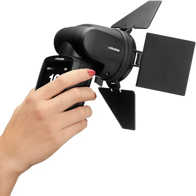 Profoto Clic Barndoor Light Control in a clic